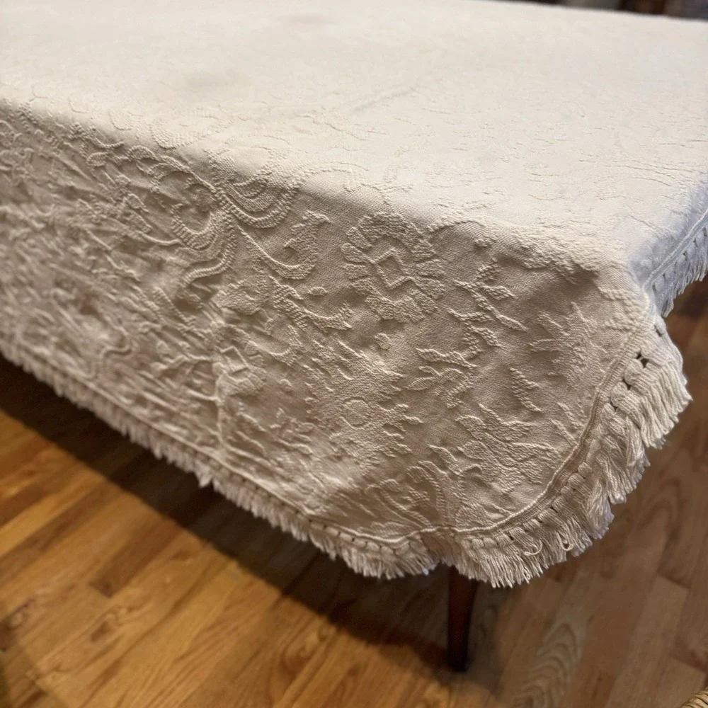 Vintage Cotton Matelasse Twin Bedspread Fringe Cream USA 78x106 NOS Open Package